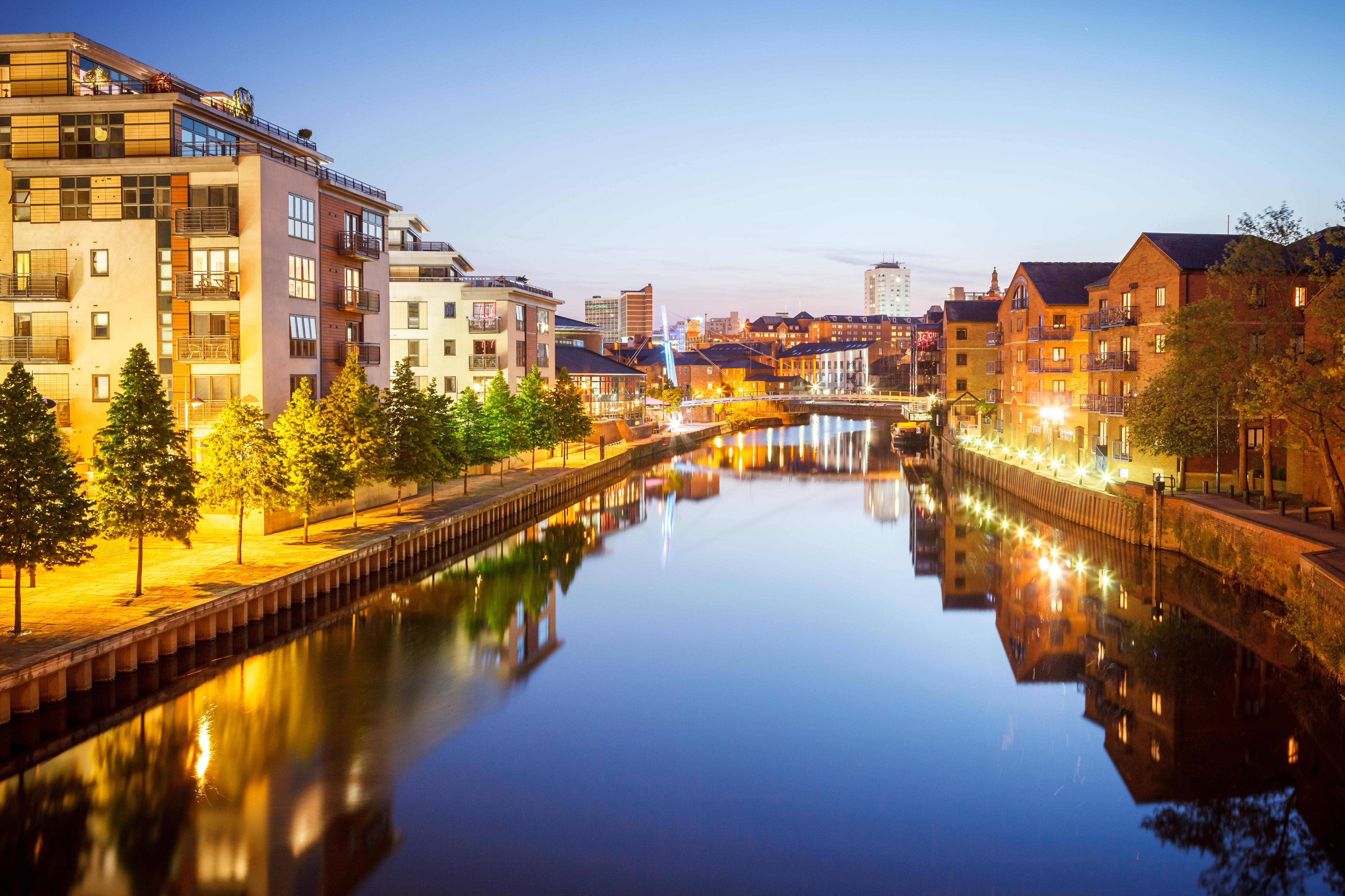 Holiday Inn Express Leeds-East By Ihg Leeds  Exterior foto